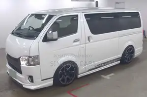 Toyota HiAce 2021 White