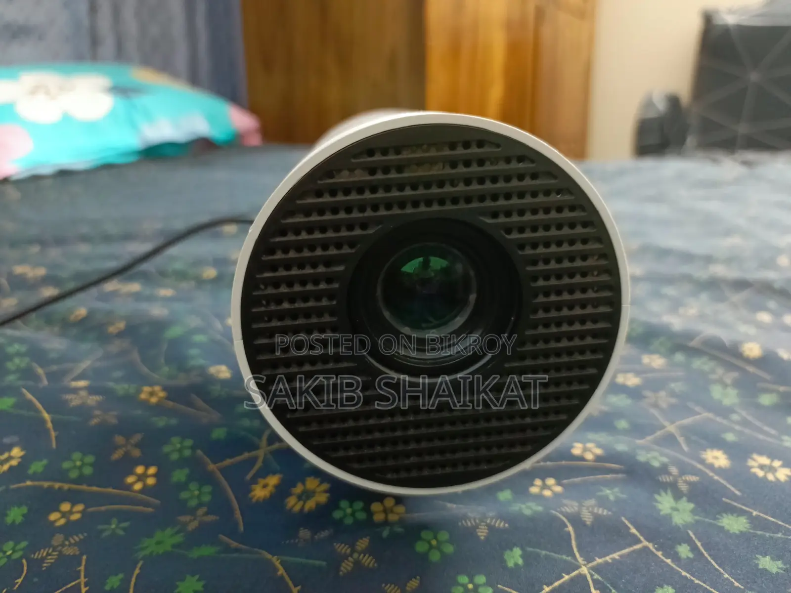 HY300 Pro Projector