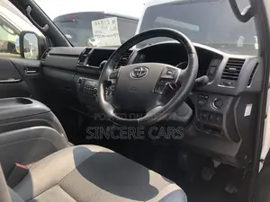 Toyota HiAce 2023 White