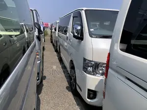 Toyota HiAce 2023 White