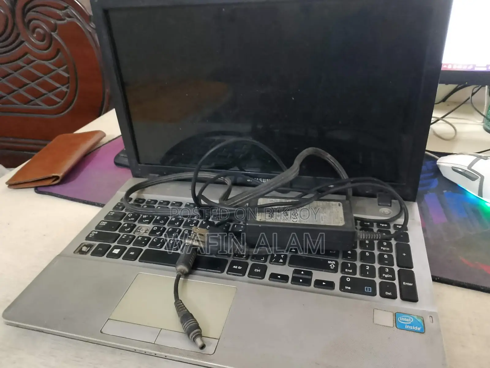 Laptop Samsung NP300E5V 3GB Intel Celeron HDD 128GB