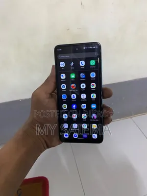 মোটরোহলা মোটো জি২২ ৬৪ জিবি