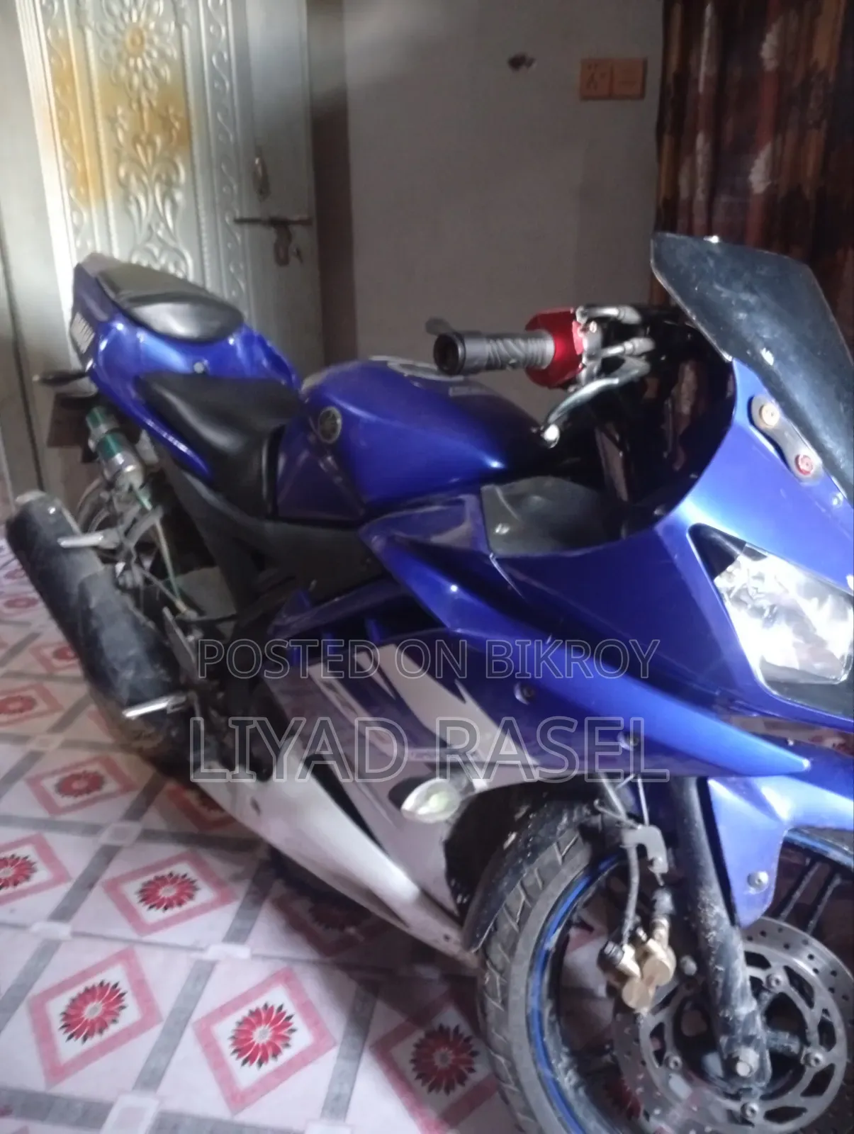 Yamaha 2018 Blue