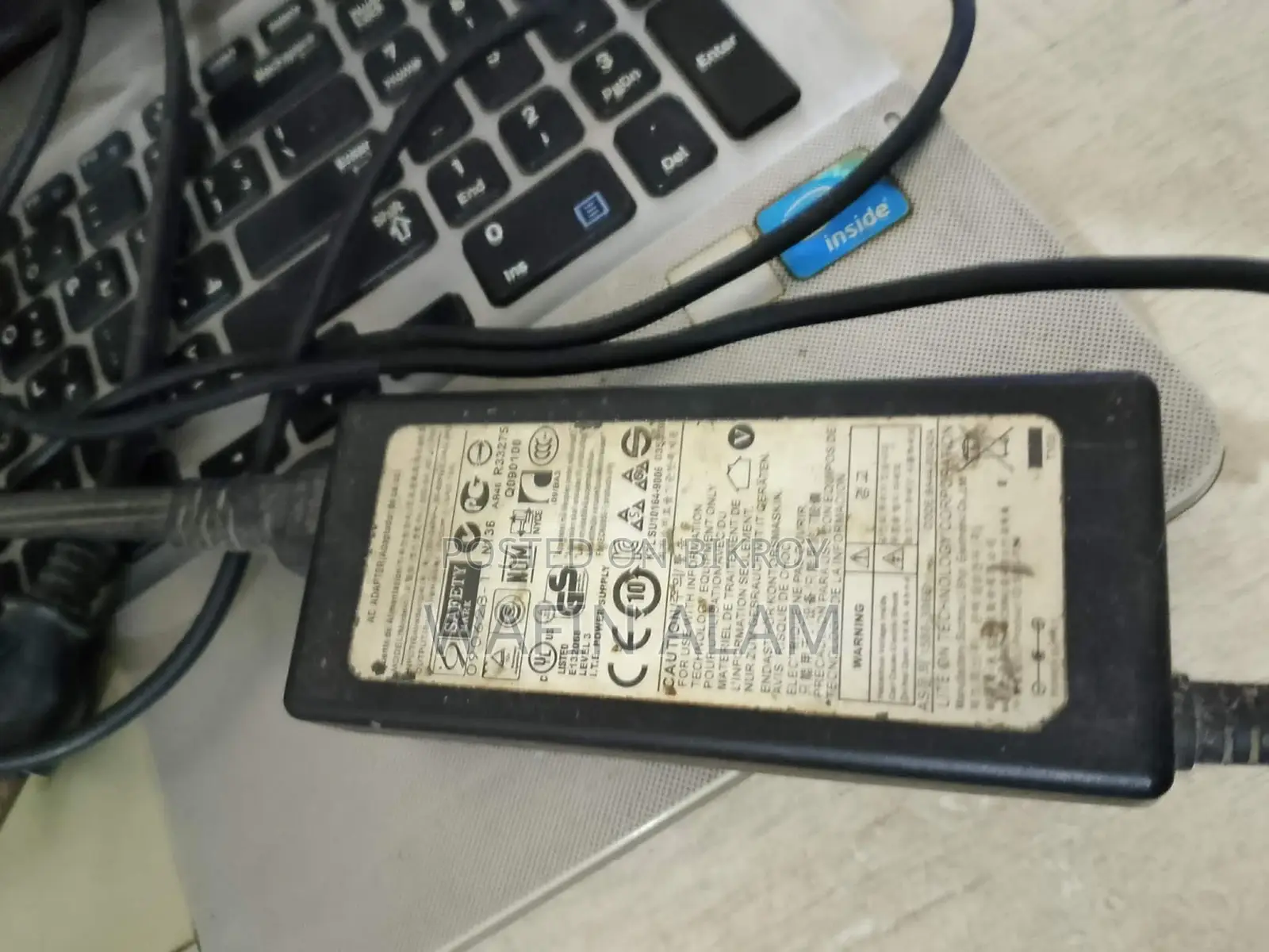 Laptop Samsung NP300E5V 3GB Intel Celeron HDD 128GB