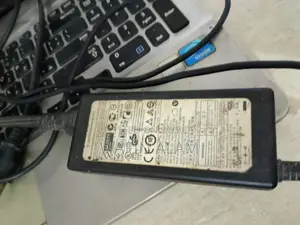 Laptop Samsung NP300E5V 3GB Intel Celeron HDD 128GB