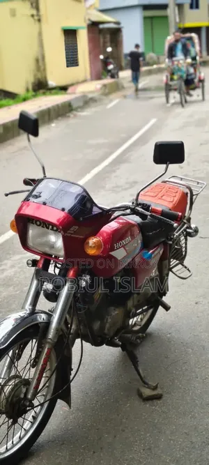 Honda 1990 Red