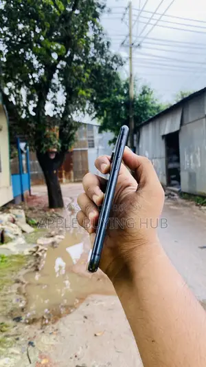 অ্যাপল আইফোন এক্সআর ১২৮ জিবি ব্ল্যাক
