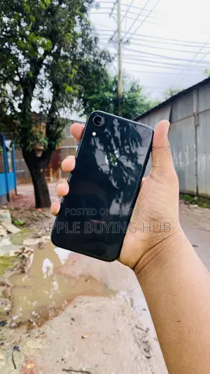 অ্যাপল আইফোন এক্সআর ১২৮ জিবি ব্ল্যাক