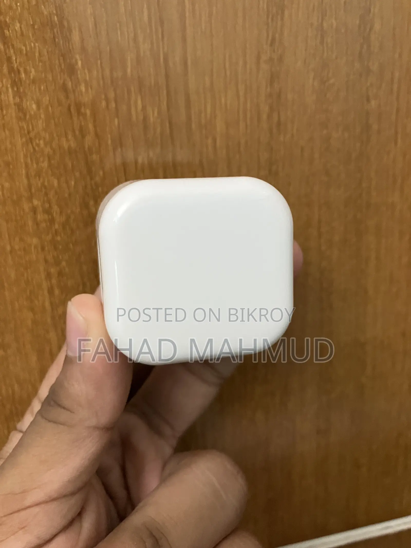 20W Apple USB-C Power Adapter