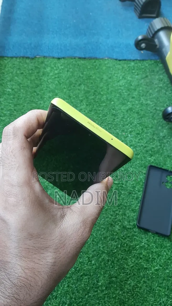 New Motorola Moto G85 256 GB Yellow