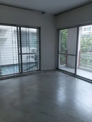 বসুন্ধরায় ফার্নিশড ৩ বেডরুমের অ্যাপার্টমেন্ট বিক্রয়ের জন্য
