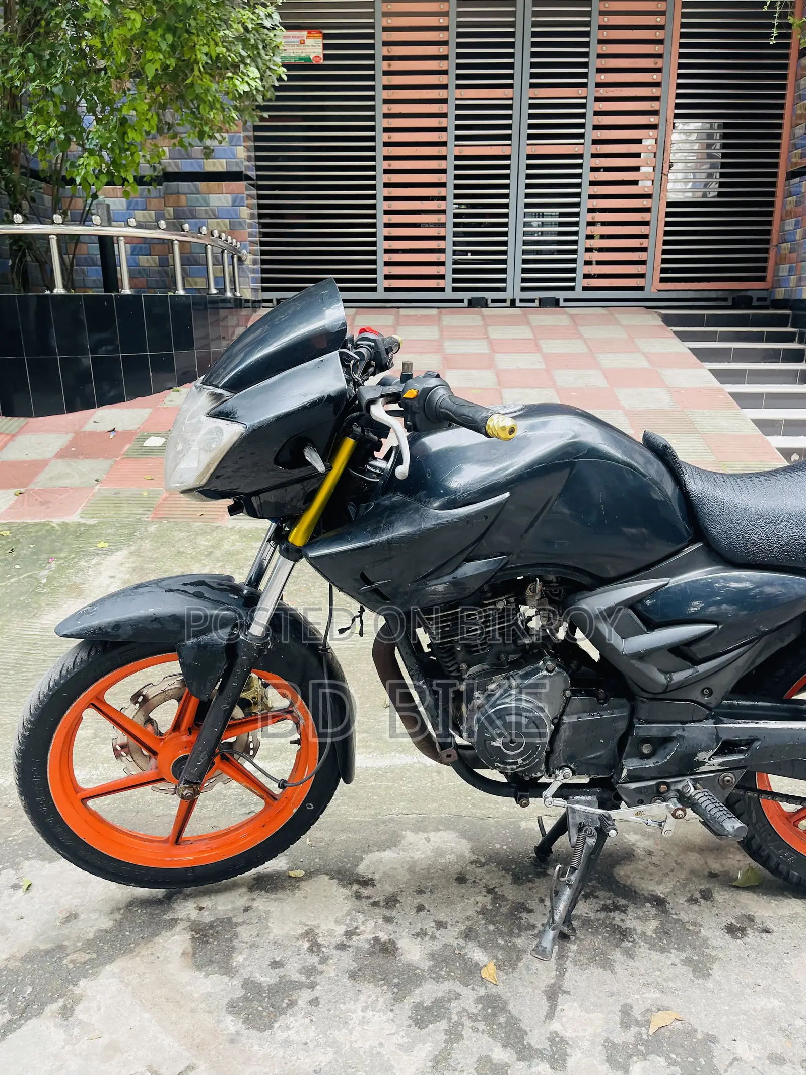 TVS Apache RTR 160 2V 2012 Black