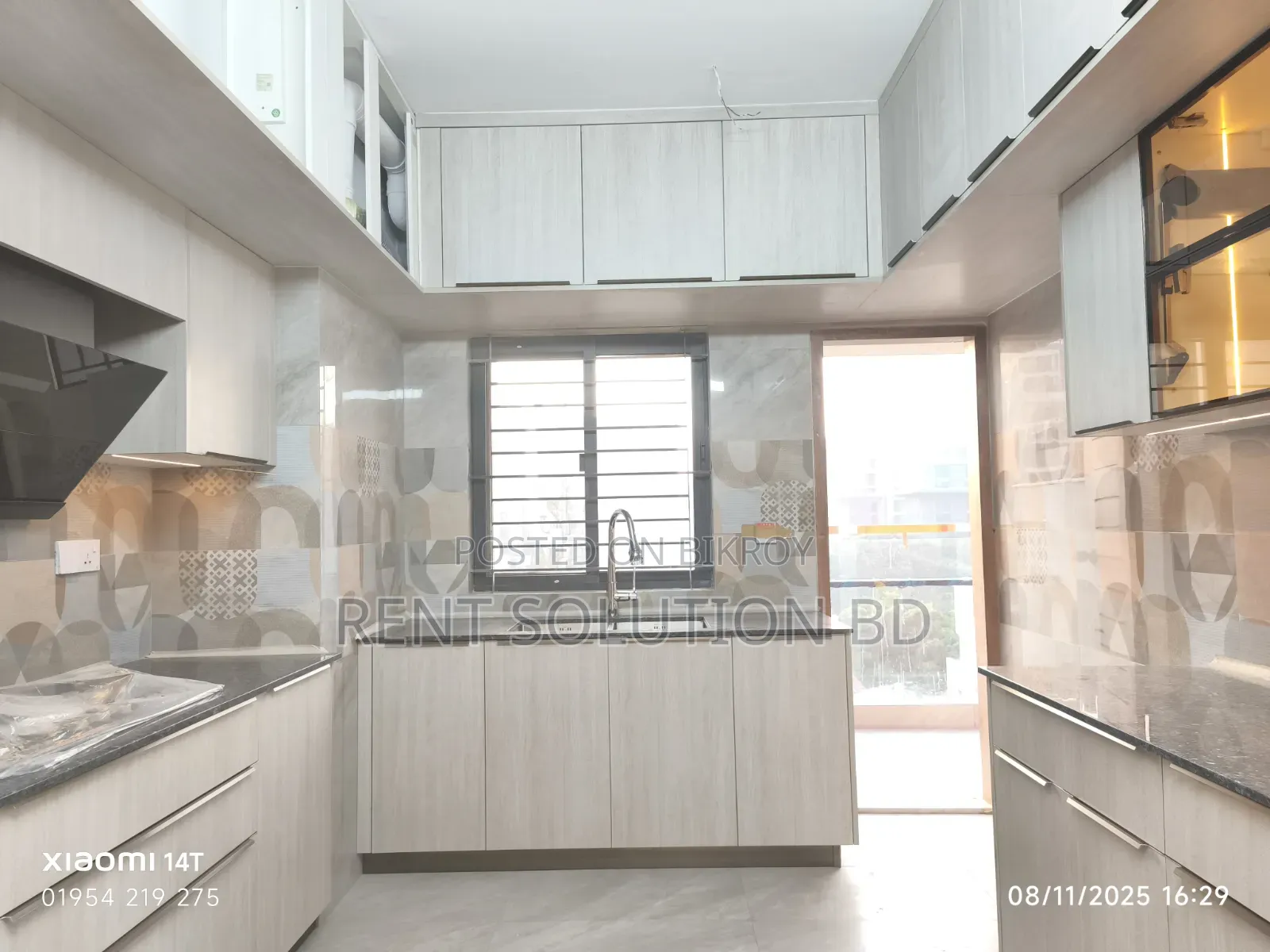 গুলশানে ৪ বেডরুমের অ্যাপার্টমেন্ট ভাড়ার জন্য