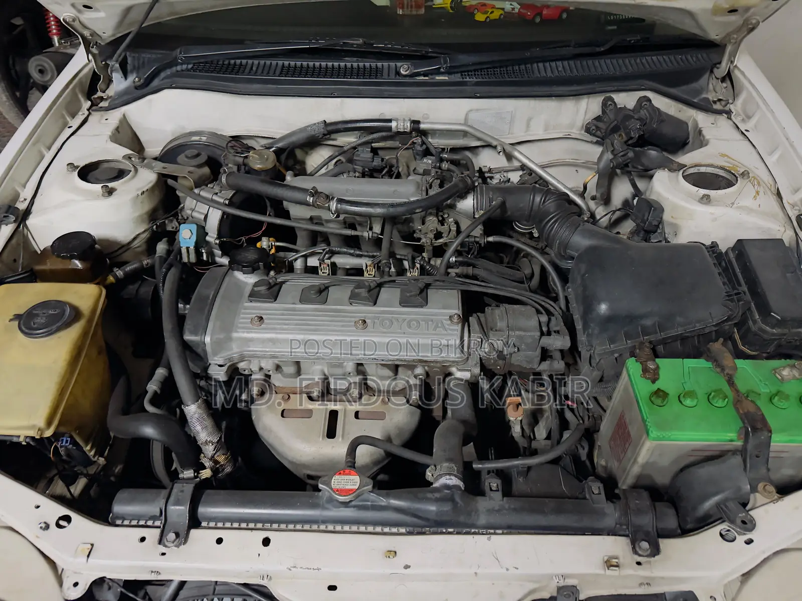 Toyota Corolla Sedan 1996 White