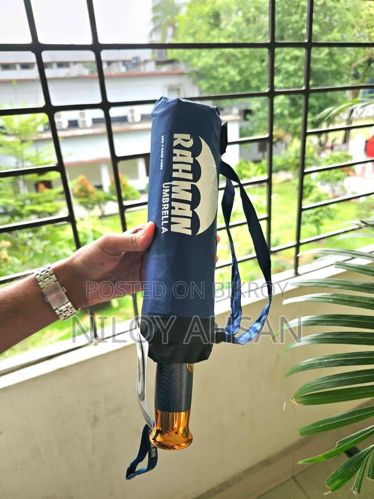 BMW Original 16-Rib Durable Umbrella
