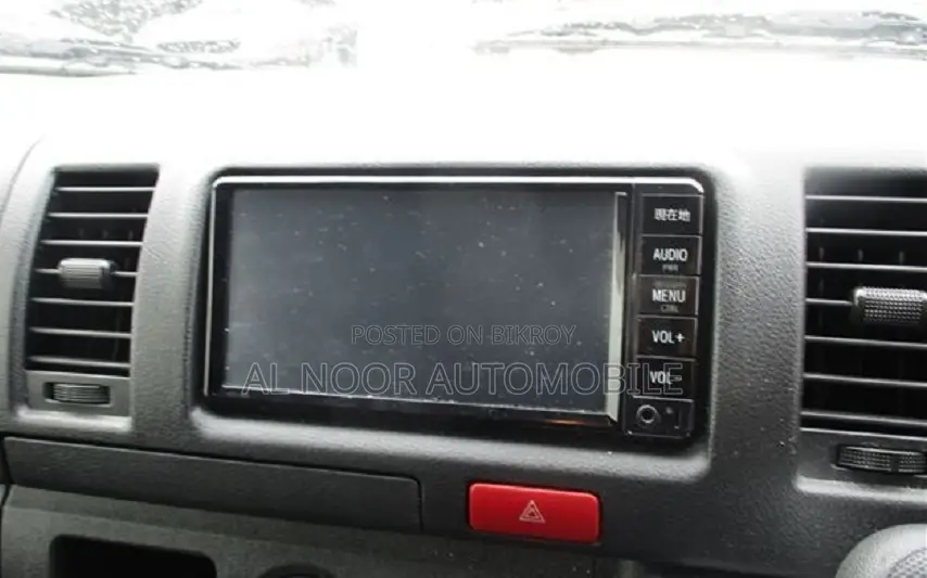 Toyota HiAce 2021 Silver