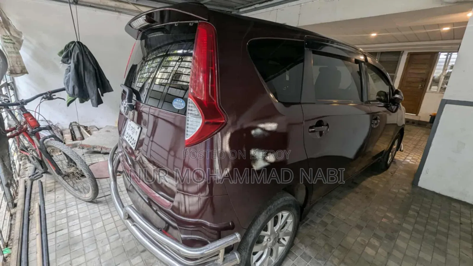 Toyota Passo Sette 2011