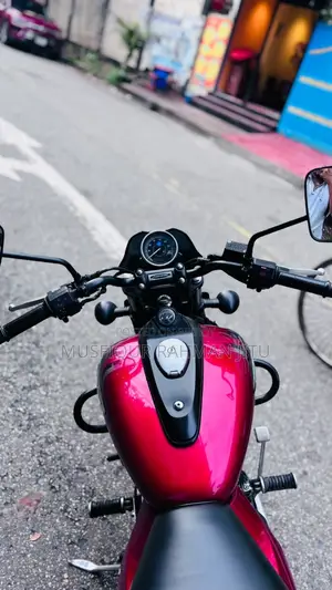 Bajaj Avenger 160 Street 2021 Red