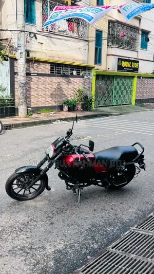 Bajaj Avenger 160 Street 2021 Red