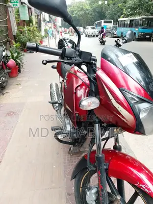 Bajaj Pulsar 150 2017 Red