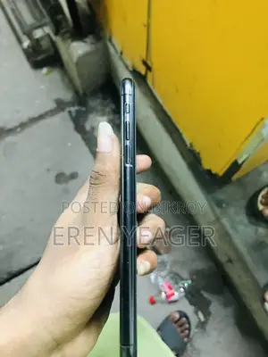 New Apple iPhone XS Max 64 GB Black