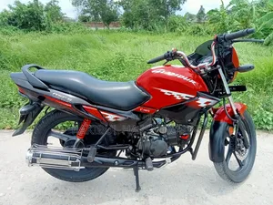 Hero Glamour BS4 2021 Red