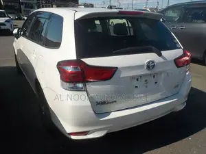 Toyota Corolla Fielder 2021 White