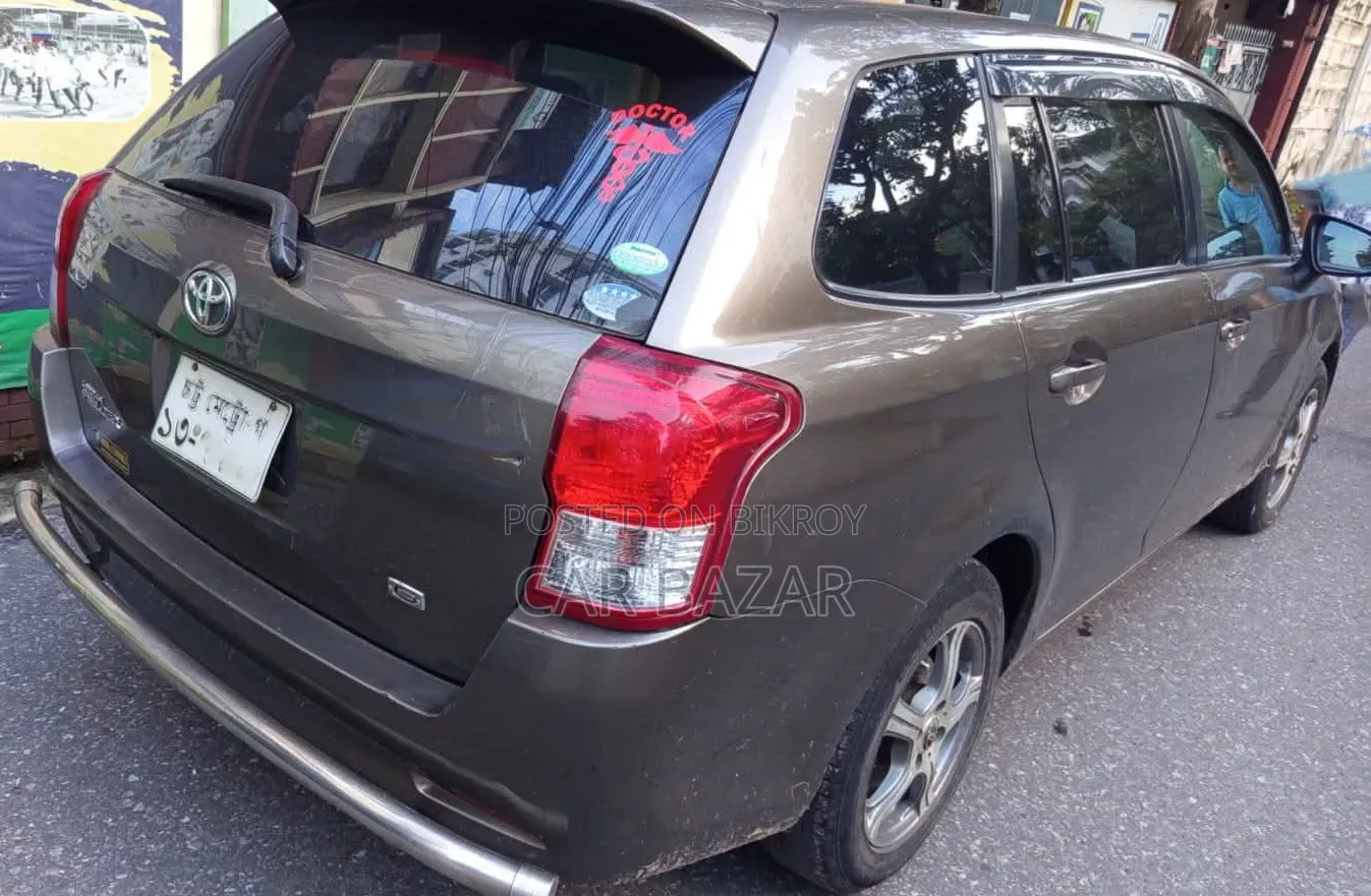 Toyota Corolla Fielder 1.5 Petrol Front-Wheel Drive 2013 Brown