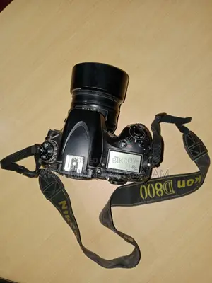 Nikon D800 36.3 MP CMOS FX-Format Digital Camera With 50mm 1.8G Lens