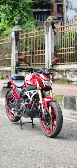 রানার বোল্ট ১৬৫আর ২০২১ লাল