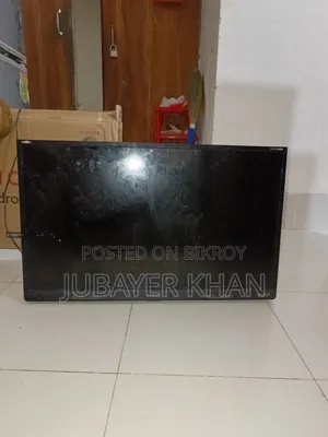 সিঙ্গার স্মার্ট টিভি ৩২ ইঞ্চি ডিসপ্লে এটি নষ্ট শুধু মাদারবোর্ড ভালো আছে