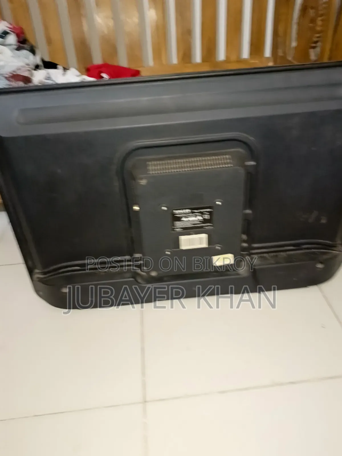 সিঙ্গার স্মার্ট টিভি ৩২ ইঞ্চি ডিসপ্লে এটি নষ্ট শুধু মাদারবোর্ড ভালো আছে