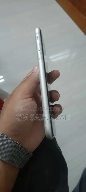 Apple iPhone XR 64 GB White