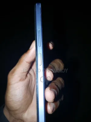 Vivo Y17s 128 GB