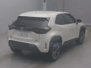 Toyota Yaris Cross 2021 Pearl