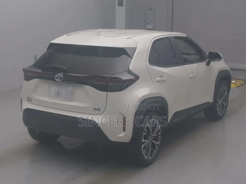 Toyota Yaris Cross 2021 Pearl