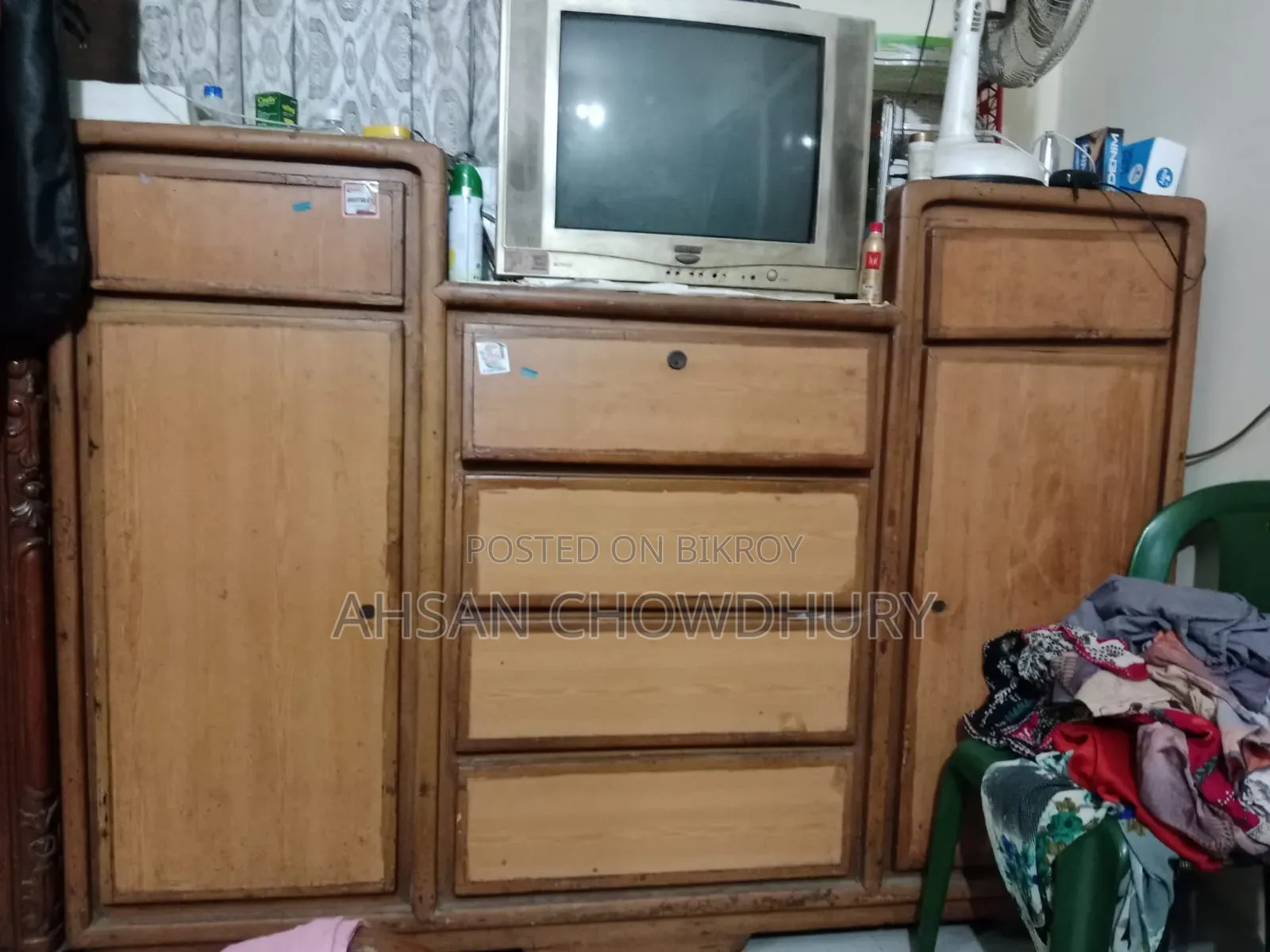Old Used Sofa Set 
Wardrobe for Sale
