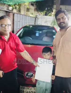 Toyota Auris 2012 Red