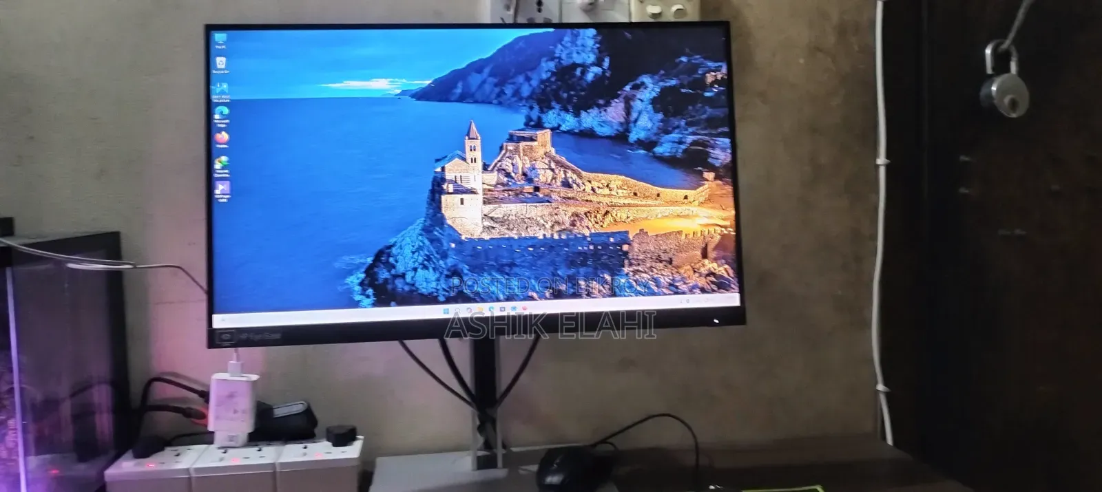 HP E24Q QHD 24" Monitor With Tx200 TV Card