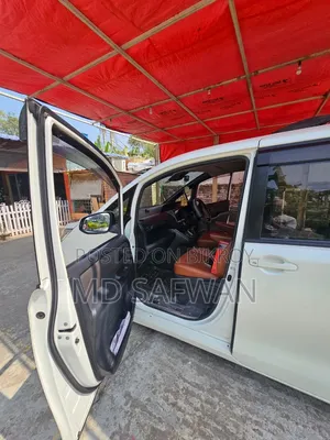 Toyota Noah 2020 White