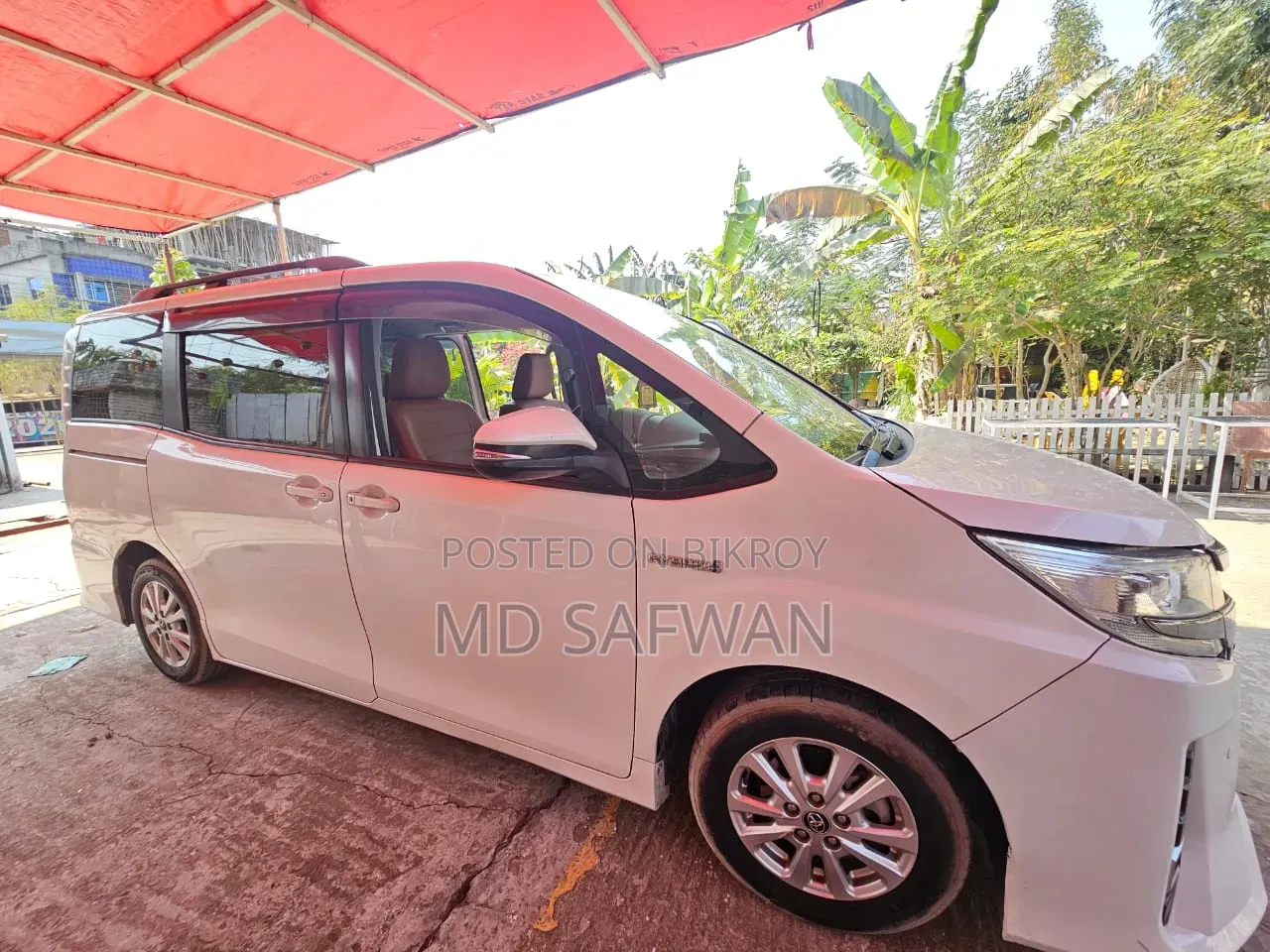 Toyota Noah 2020 White