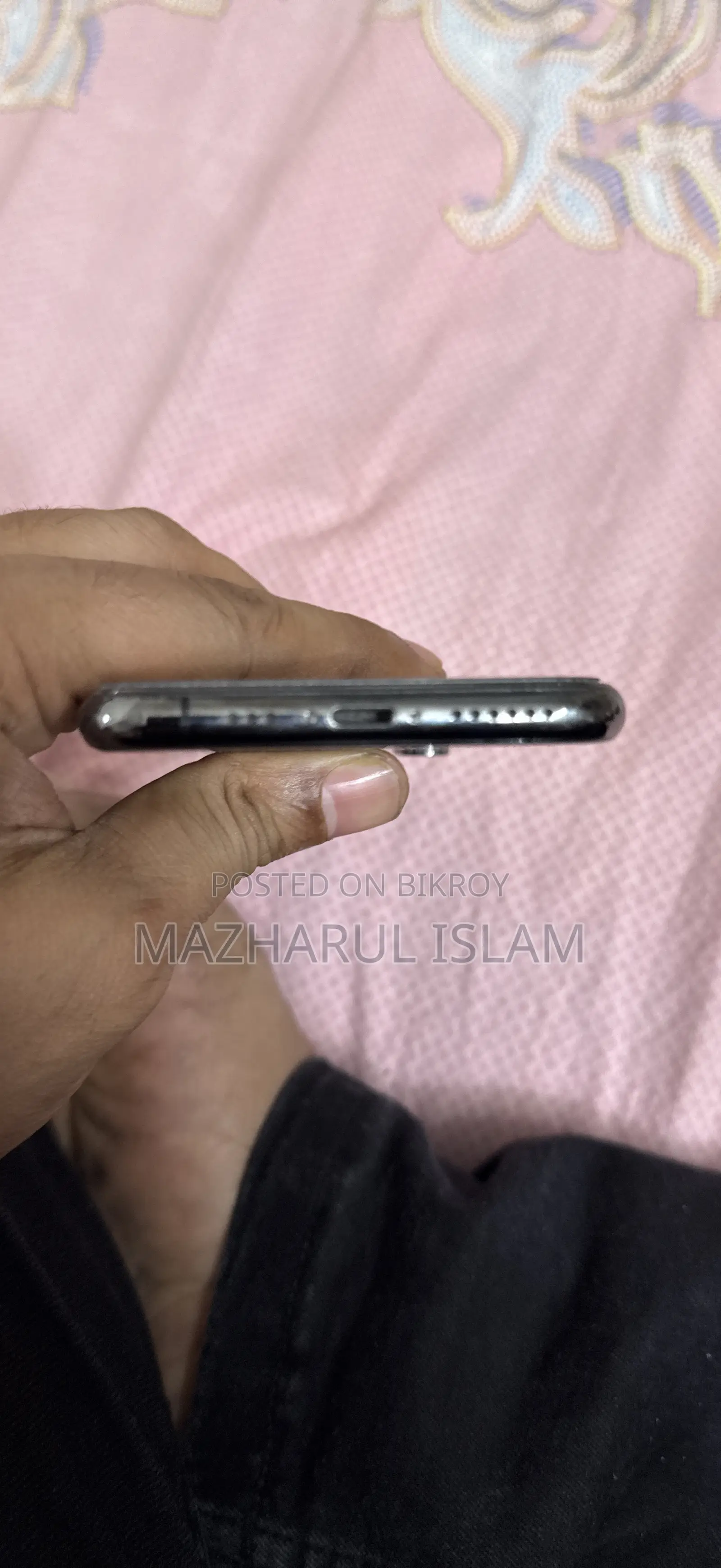 অ্যাপল আইফোন এক্সএস ৬৪ জিবি ব্ল্যাক