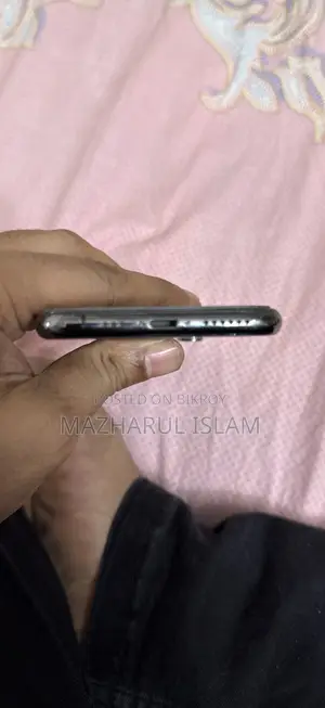 অ্যাপল আইফোন এক্সএস ৬৪ জিবি ব্ল্যাক