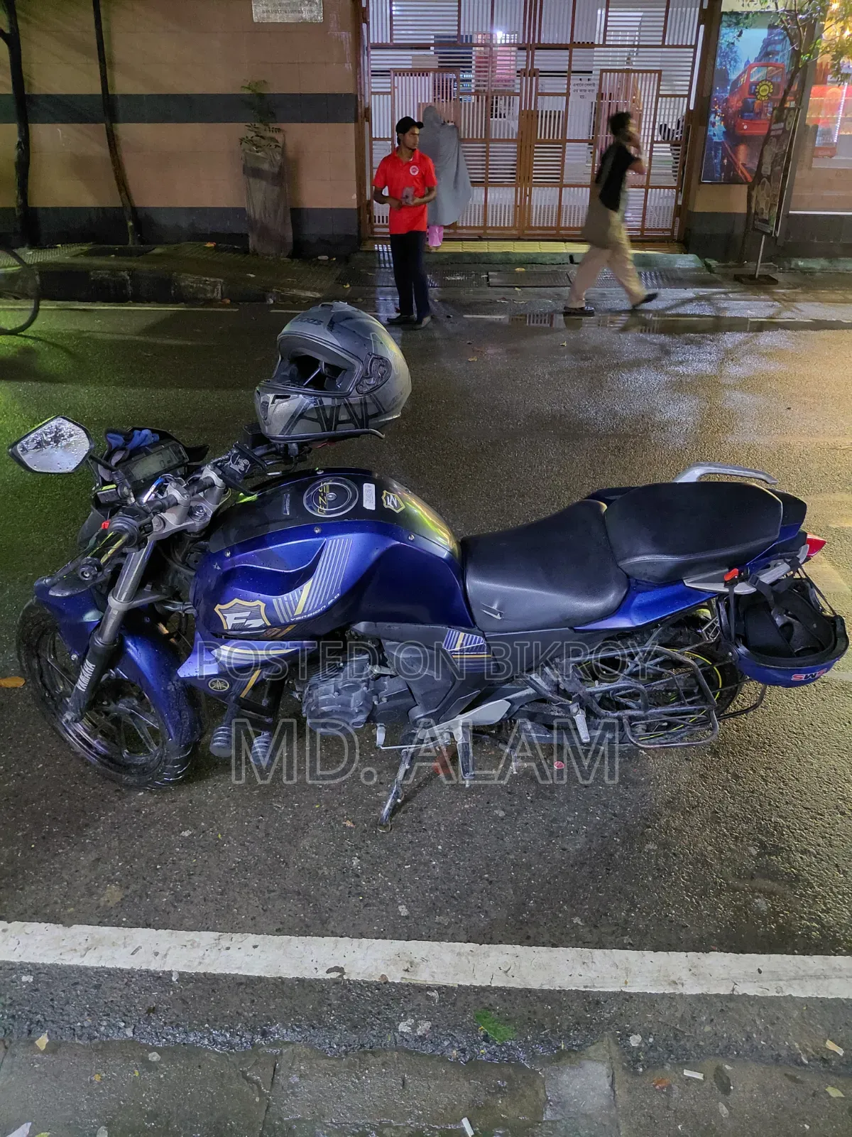 ইয়ামাহা ২০১৯ নীল