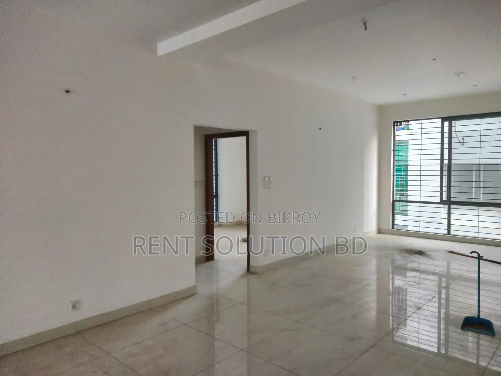 Brand New 2600 SFT 4 Bedroom Office in Banani.