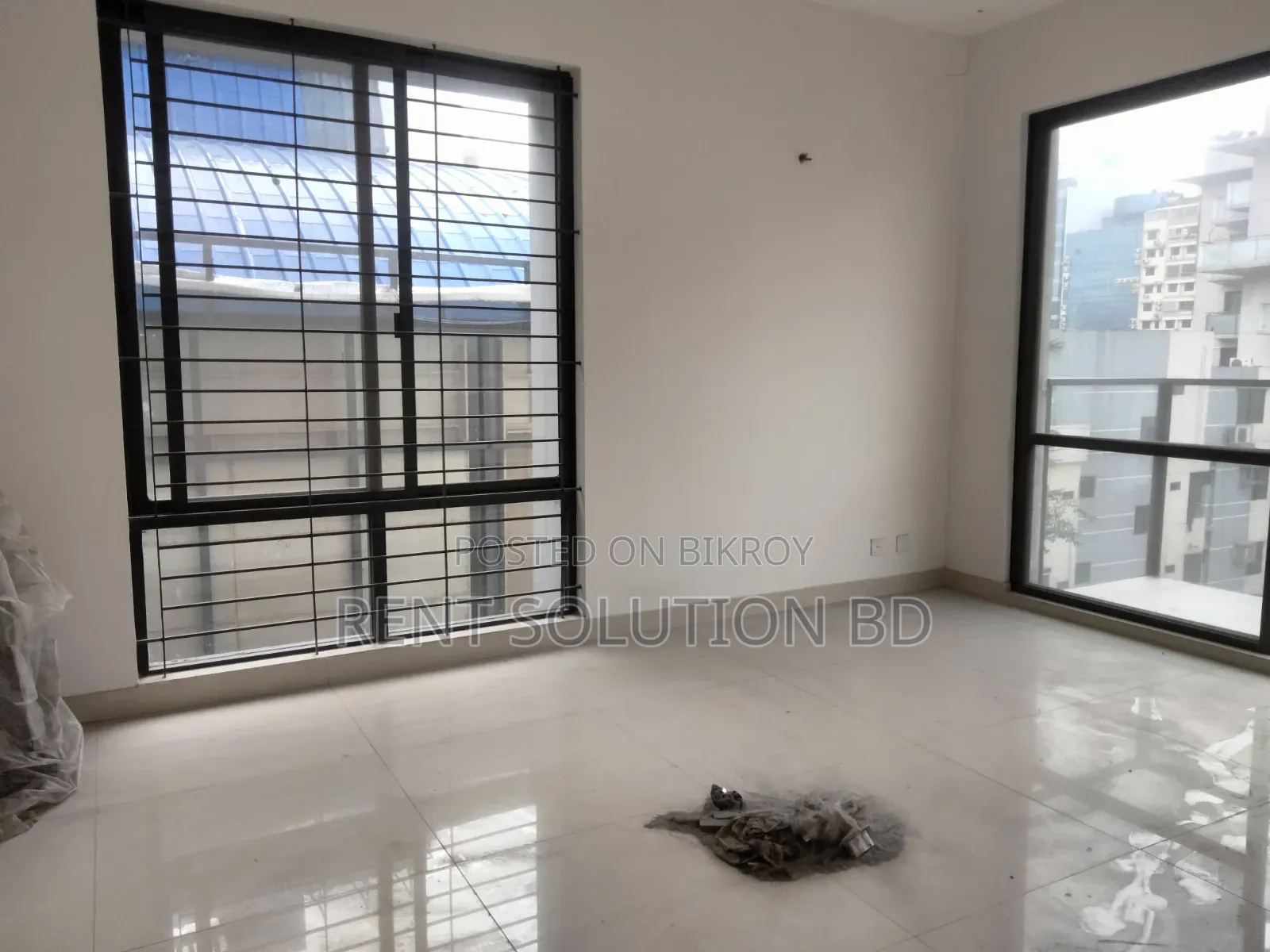 Brand New 2600 SFT 4 Bedroom Office in Banani.