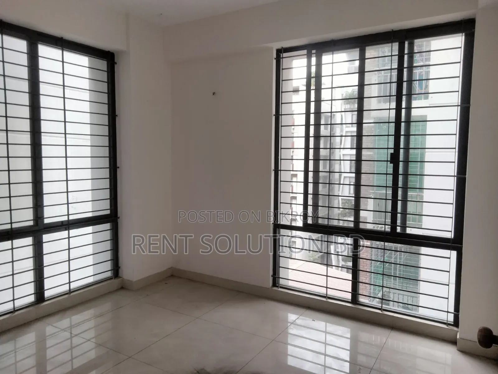 Brand New 2600 SFT 4 Bedroom Office in Banani.