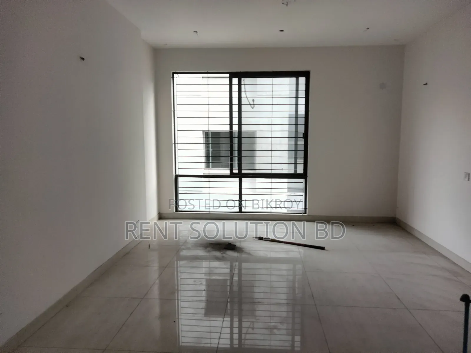 Brand New 2600 SFT 4 Bedroom Office in Banani.
