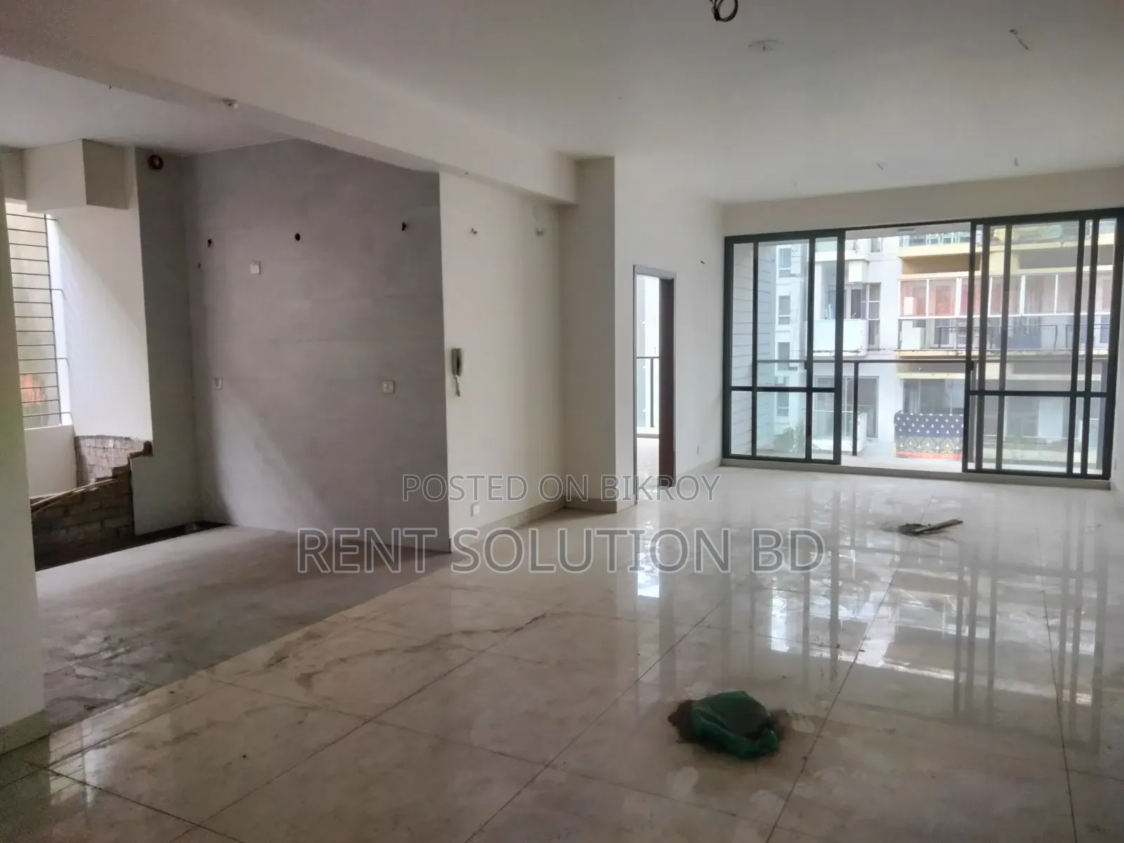 Brand New 2600 SFT 4 Bedroom Office in Banani.