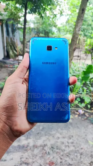 Blue 16 GB Samsung Galaxy J4 Core